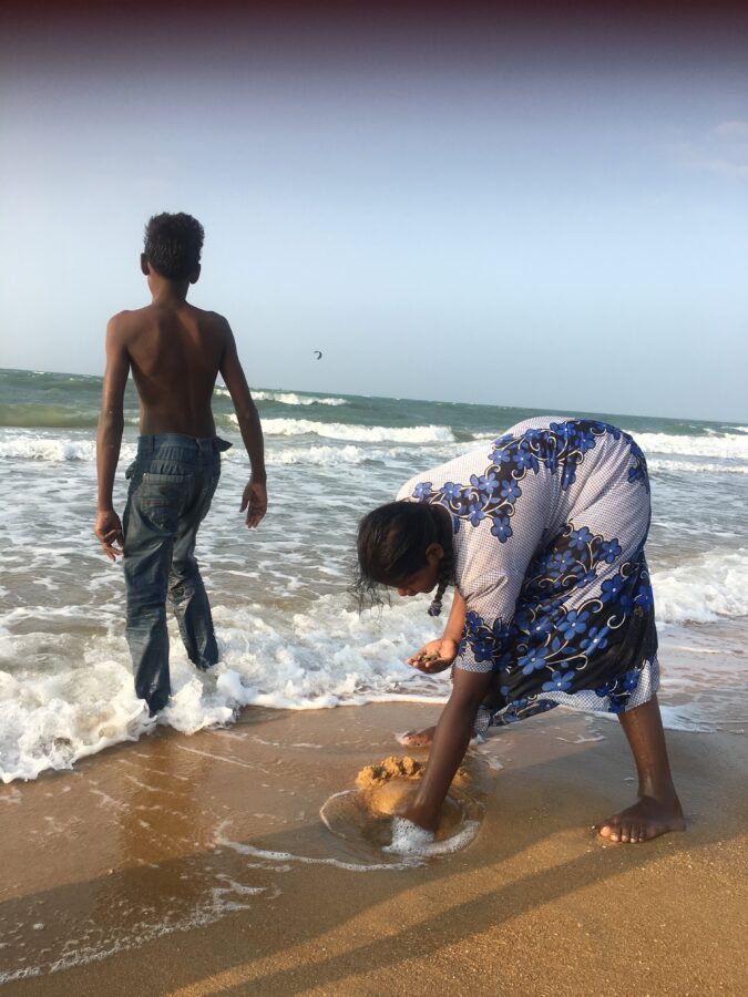 Finding clams Sri Lanka kalpitiya Island Spirit