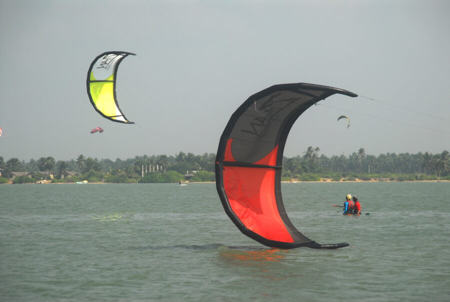 Kitesurflanka kitesurfing Kalpitiya Sri Lanka.14